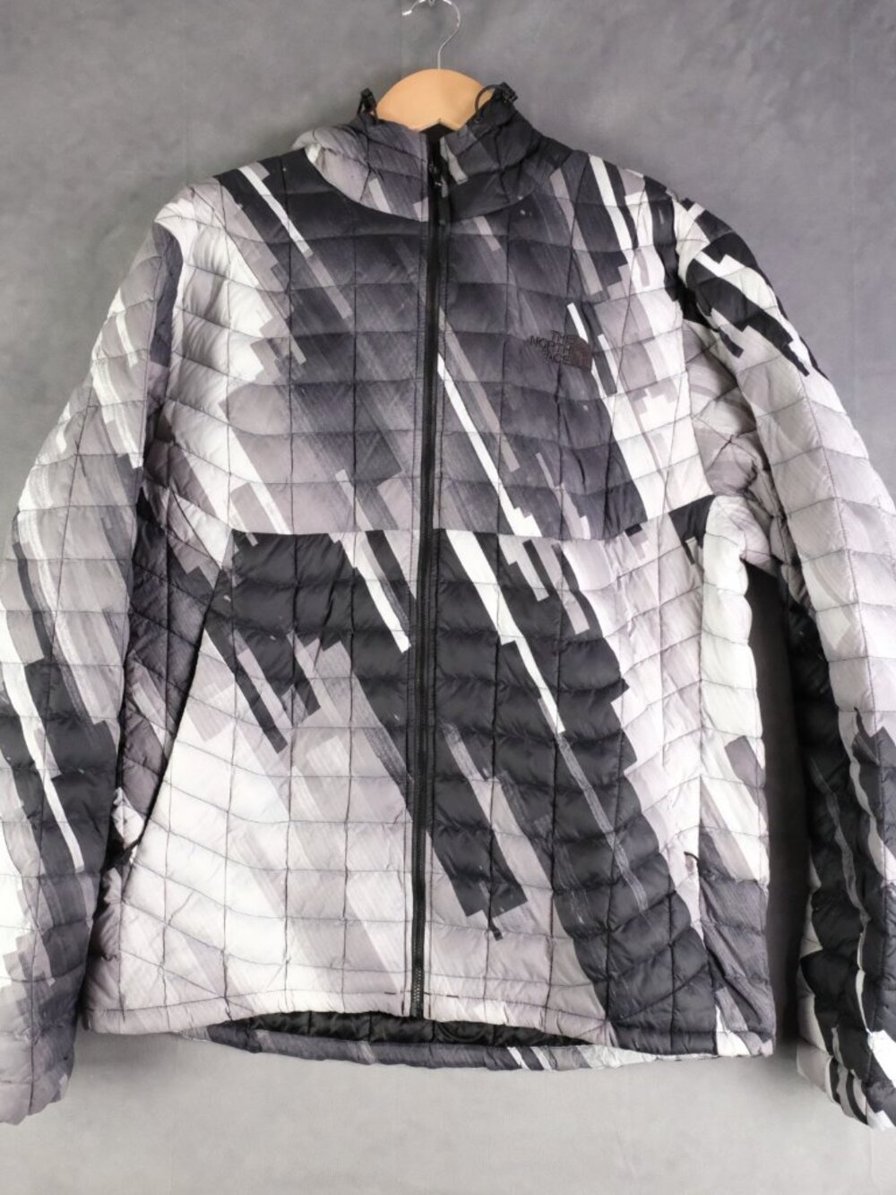 The North Face Thermoball  Jacket Mens Large Black White TNF Black Multi Glitch